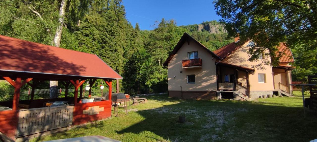 Olt-Part Vendeghaz Hotel BaileTusnad Exterior photo